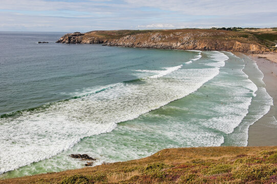 Baie des Trepasses or Bay of Dead located between the Pointe du Raz and the Pointe du Van, Cap Sizun, Finistere department, Brittany region, France