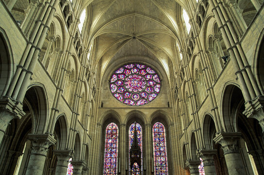 Cathedral, Laon, Aisne department, Picardy region, northern France, Europe