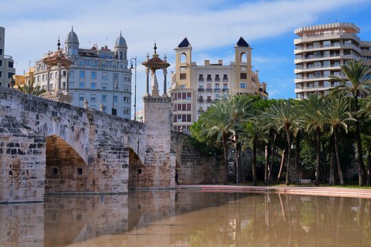 Puente del Mar old bridge in Valencia, Spain. Turia Gardens (Jardin del Turia) in Valencia.