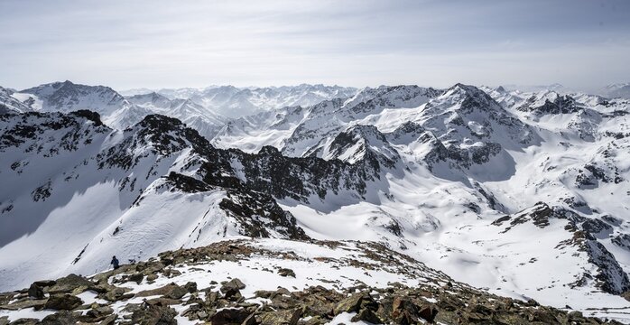 View of snow-covered mountain panorama, view from Sulzkogel, in the back summit Gamskogel and Hochreichkopf, K&uuml;htai, Stubai Alps, Tyrol, Austria