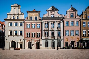 Colorful Historic Building Facades in Old Market Square, Poznań, Poland. © Andrea Tabaro