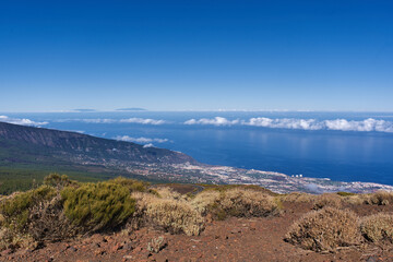 Fototapeta premium Puerto de la Cruz from Teide highlands