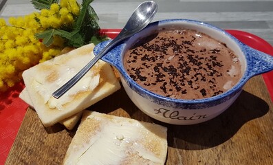 L'heure du go&ucirc;ter...