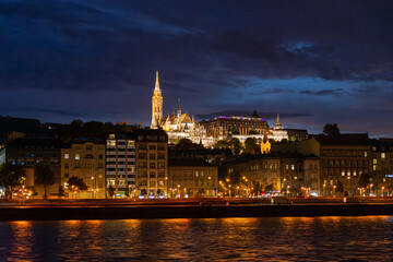 Obraz premium The Church of the Assumption of the Buda Castle, the Matthias Church in Budapest, Hungary 