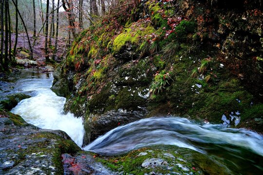 Wandern in den Ardennen - Belgien am Ninglinspo und der Ambleve - Unterwegs auf urspr&uuml;nglichen Pfaden und T&auml;lern