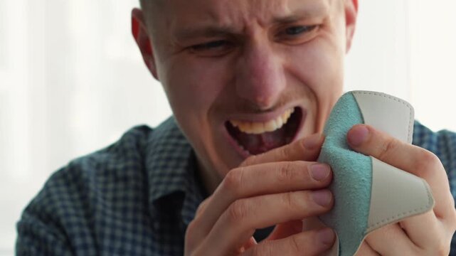 Financial crisis and no money in your wallet.
An empty wallet with no money