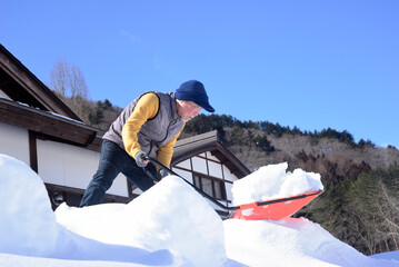 豪雪地帯で田舎暮らし老人のライフスタイル