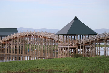 日本　青森県北津軽郡にある津軽富士見湖に架かる鶴の舞橋