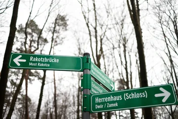Stickers Rakotzbrücke a sign to the famous german rakotz bridge  © Tobias Arhelger