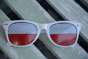 Okulary meczowe na mecz biało czerwone POLSKA stadion narodowy 