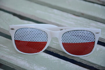 Okulary meczowe na mecz biało czerwone POLSKA stadion narodowy 