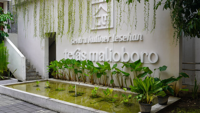 Teras Malioboro is an integrated shopping center, MSME center, and culinary center in Yogyakarta. It serves as the primary relocation site for thousands of street vendors (PKL) from along Malioboro.