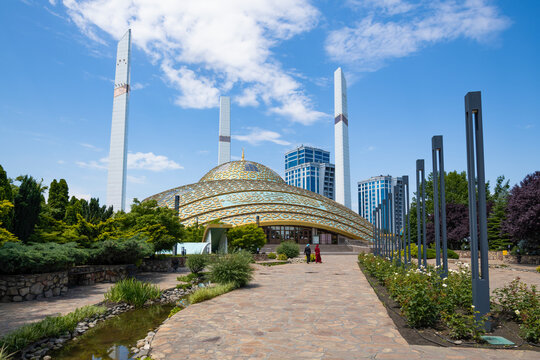 View of the Mother's Heart Mosque (Aimani Kadyrova Mosque) on a sunny June day. Argun