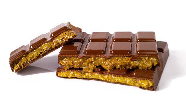 Pistachio Kunafa Bars and other bars in different creamy fillings like Cookies and Cream, Speculoos Cream, Hazelnut Cream, Vanilla Cream, etc.