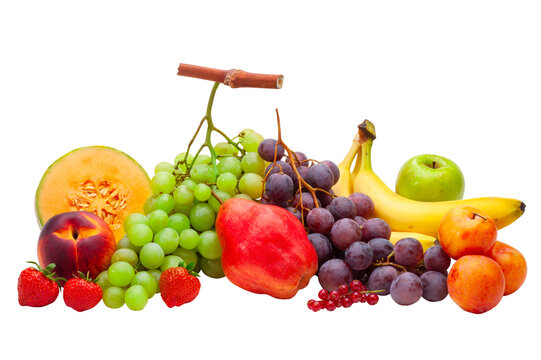 Frisches, gesundes und vitaminreiches Obst isoliert als Freisteller &uuml;ber transparentem Hintergrund