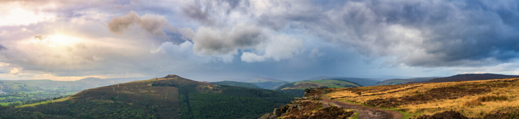 Fototapeta premium Upper Derwent Valley panorama at sunset near Ladybower Reservoir in Peak District. England