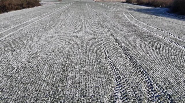 Acker im Winter von oben