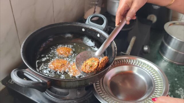 Crispy Deep-Fried Dal Vada Ready to Serve, Traditional Indian Snack