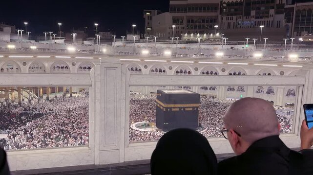 Ramazan and Eid of 2026. Ummrah Kabba Muslims People Walking During Tawaf Near Clock Tower With Foot Steps On Busy Roads In Macca Ramazan Eid Islam