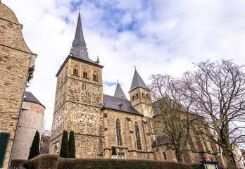 St. Peter und Paul, eine der &auml;ltesten Hallenkirchen im Rheinland. Am Markt in Ratingen