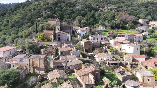 BORGO DI LOLLOVE IN BARBAGIA, SARDEGNA