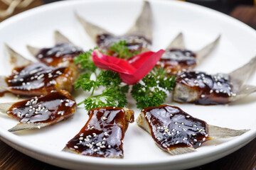 Steamed fish tail with sauce