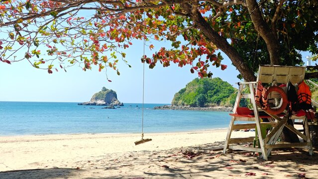 Hidden beach in Koh lanta