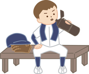 首にタオルを巻いてベンチに座って水分補給をする野球少年