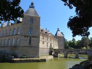 Ch&acirc;teau de Sully