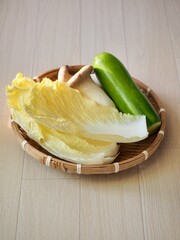 신선한 유기농 배추, 새송이버섯, 애호박