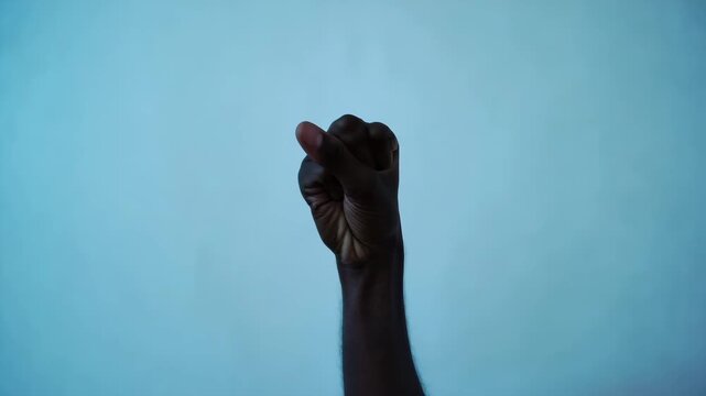 Atmospheric Pinch Interaction with Seamless Opening and Closing Motion