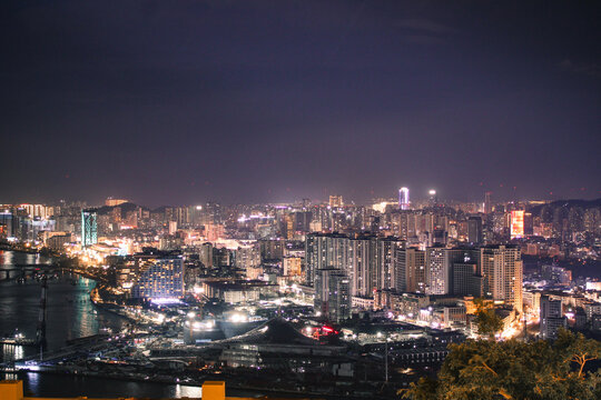 view of Sanya from Luhuitou Scenic Area (鹿回头风景区), Hainan, China