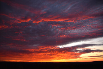 Fototapeta premium At the dawn of an autumn morning, Sainte-Apolline, Québec, Canada
