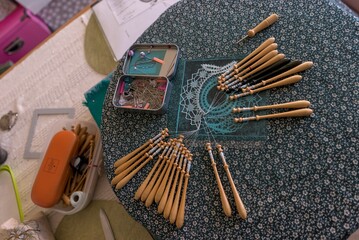 travail de dentellière aux fuseaux, artisanat © Frederic Hodiesne