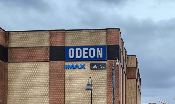 odeon cinema sign