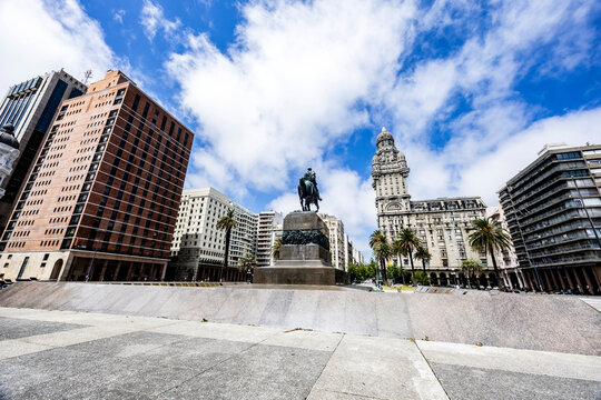 Plaza Independencia, Palacio Salvo and Jose Artigas Equestrian statue, Montevideo, Uruguay, Latin America