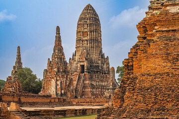 Naklejka premium Ayutthaya, Thailand – The Buddhist temple Wat Chaiwatthanaram in Ayutthaya’s historical park