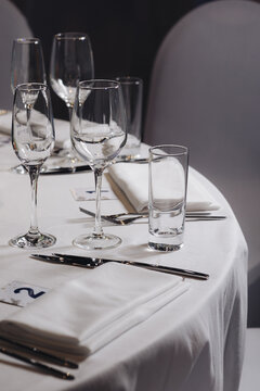 Elegant Table Setting for Fine Dining
