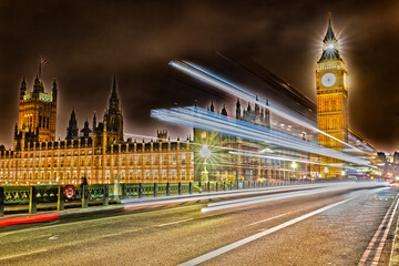 ウェストミンスター宮殿　夜景