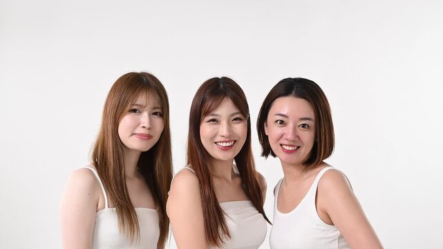 ３０代の女性３人