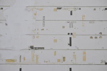 壁のテープ跡