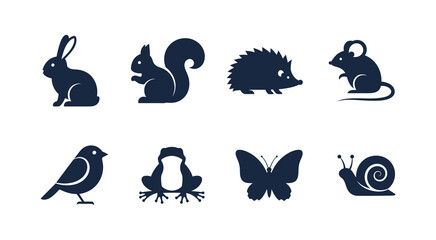 Silhouette of various animals and insects in two rows on a white background © MissSonia