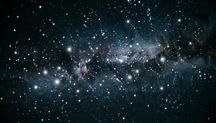 Langit Malam Penuh Bintang dengan Galaksi Bima Sakti Deskripsi: Gambar menampilkan