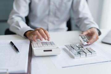 Silver bar Trading business man hand offering silver&nbsp;Investment financial report Trading Pure silver precious metals investment&nbsp; on the stock exchange&nbsp;Rising prices.