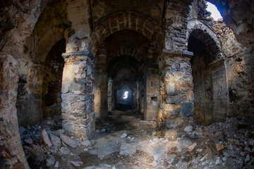 Fototapeta premium The Monastery of Thomas (Golden Hair Church) awaits visitors with its view overlooking Lake Van from an altitude of 2,000 meters.