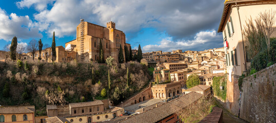 Obraz premium Italy Tuscany Siena seen from the alleys of San Domenico