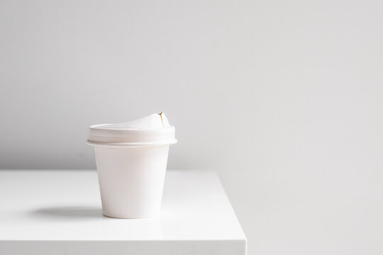 eco friendly paper coffee cup, plastic free lid