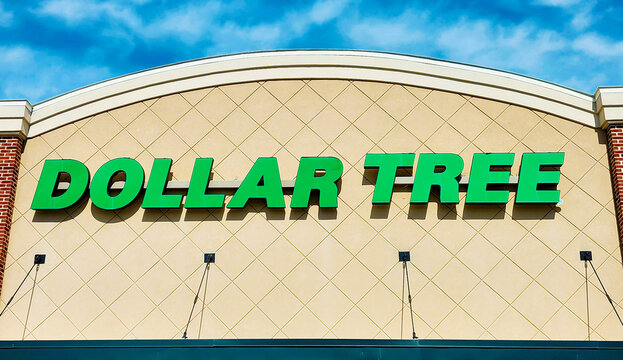 Dollar Tree Store Exterior, North Carolina, USA, 