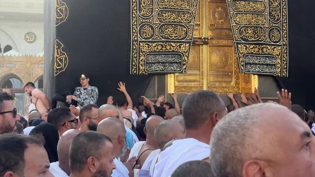 Kaaba and Masjidul Haram, Ramadan 2026 in Makkah, Experience Spiritual Devotion, Tawaf and Holy Pilgrimage at the Kaba.