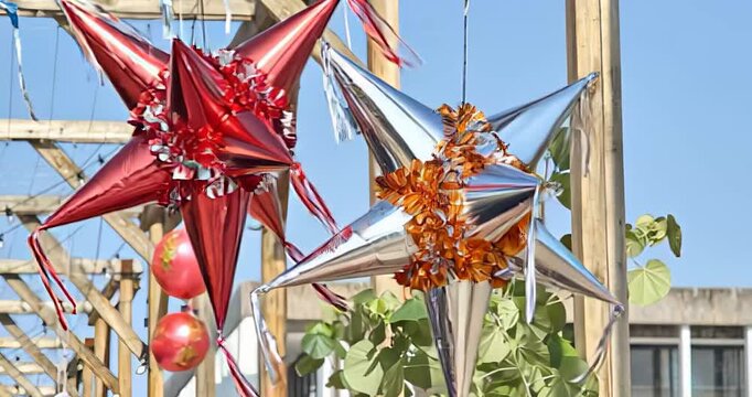 pi&ntilde;ata, aparcar, montar, diversi&oacute;n, cielo, rueda, carnaval, azul, entretenimiento, bella, noria, caballitos, rojo, monta&ntilde;a rusa, verano, variopinto, parque de atracciones, edificio, ocio, vacaciones, 